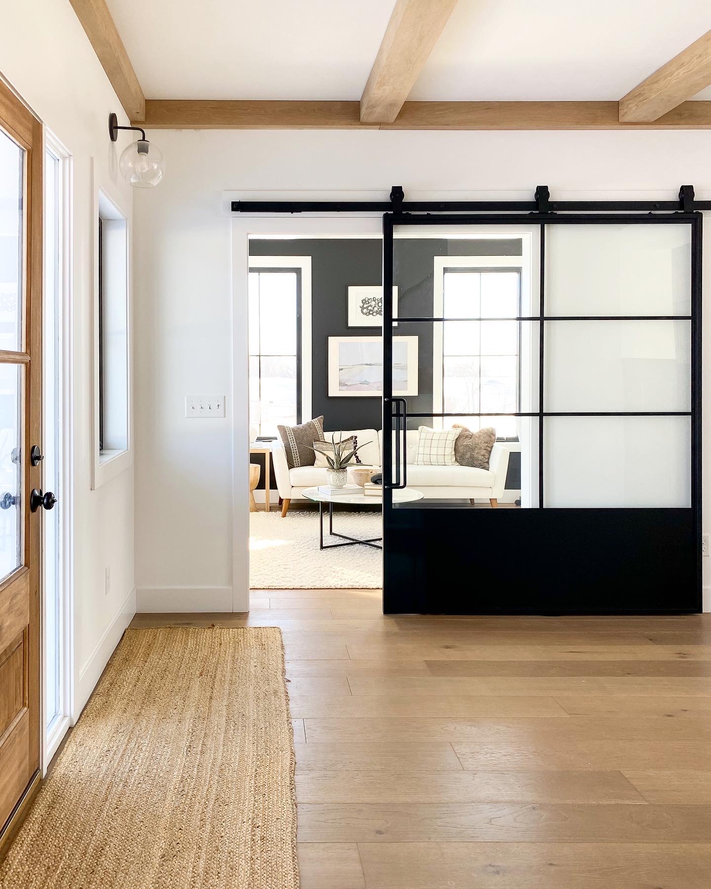 What's the Difference Between Barn Doors & Pocket Doors? Barn Door Hardware